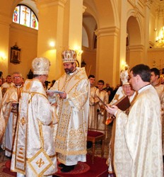 Перемишль: відбувся Чин введення на митрополичий престол Арх. Євгена Мирослава (Поповича).ФОТО